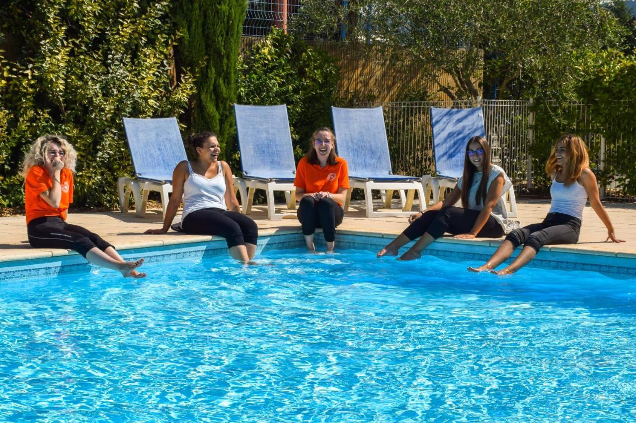 Ibis Budget Millau Viaduc Экстерьер фото
