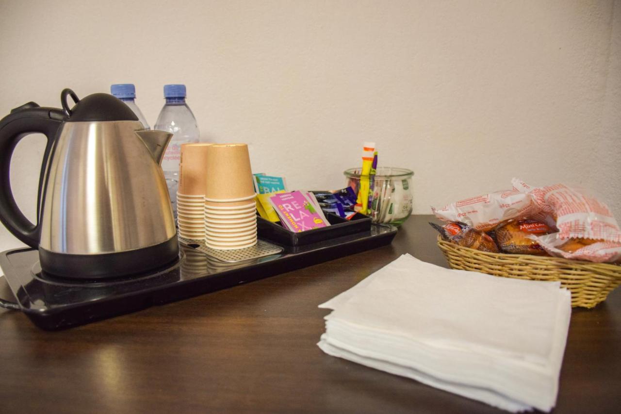 Ibis Budget Millau Viaduc Экстерьер фото