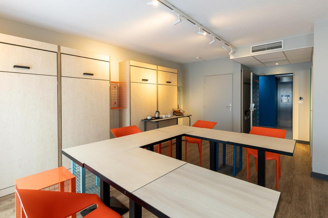 Ibis Budget Millau Viaduc Экстерьер фото