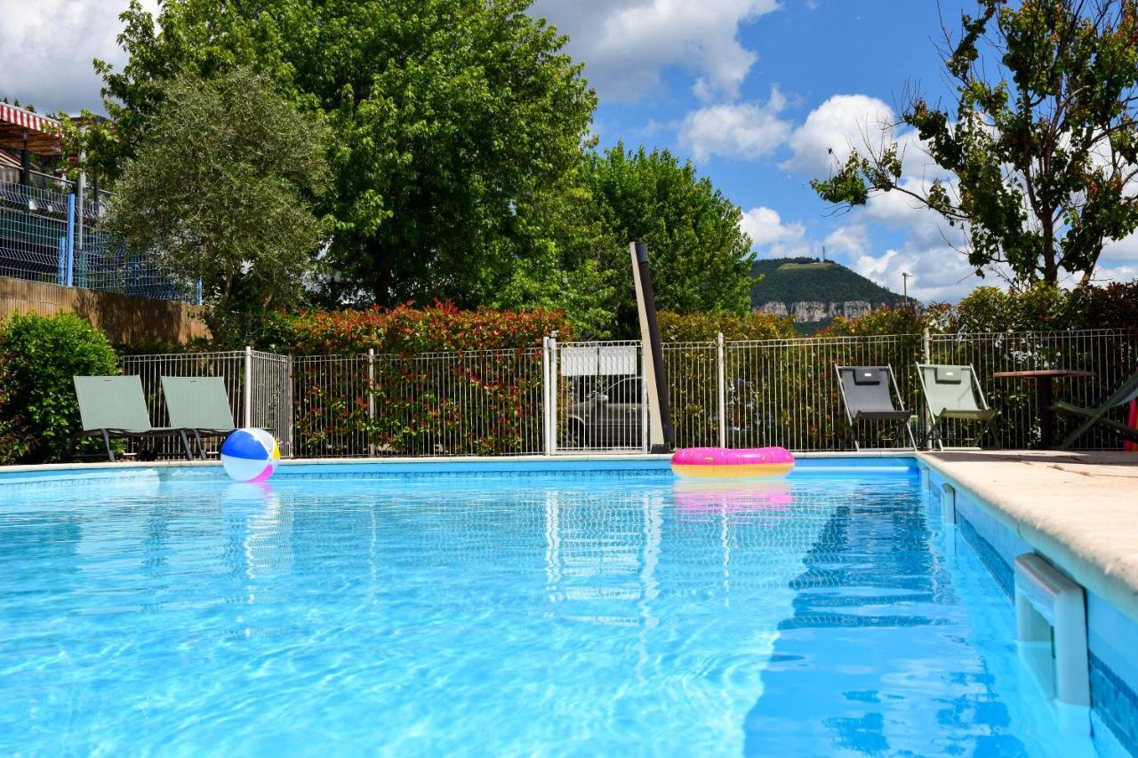 Ibis Budget Millau Viaduc Экстерьер фото