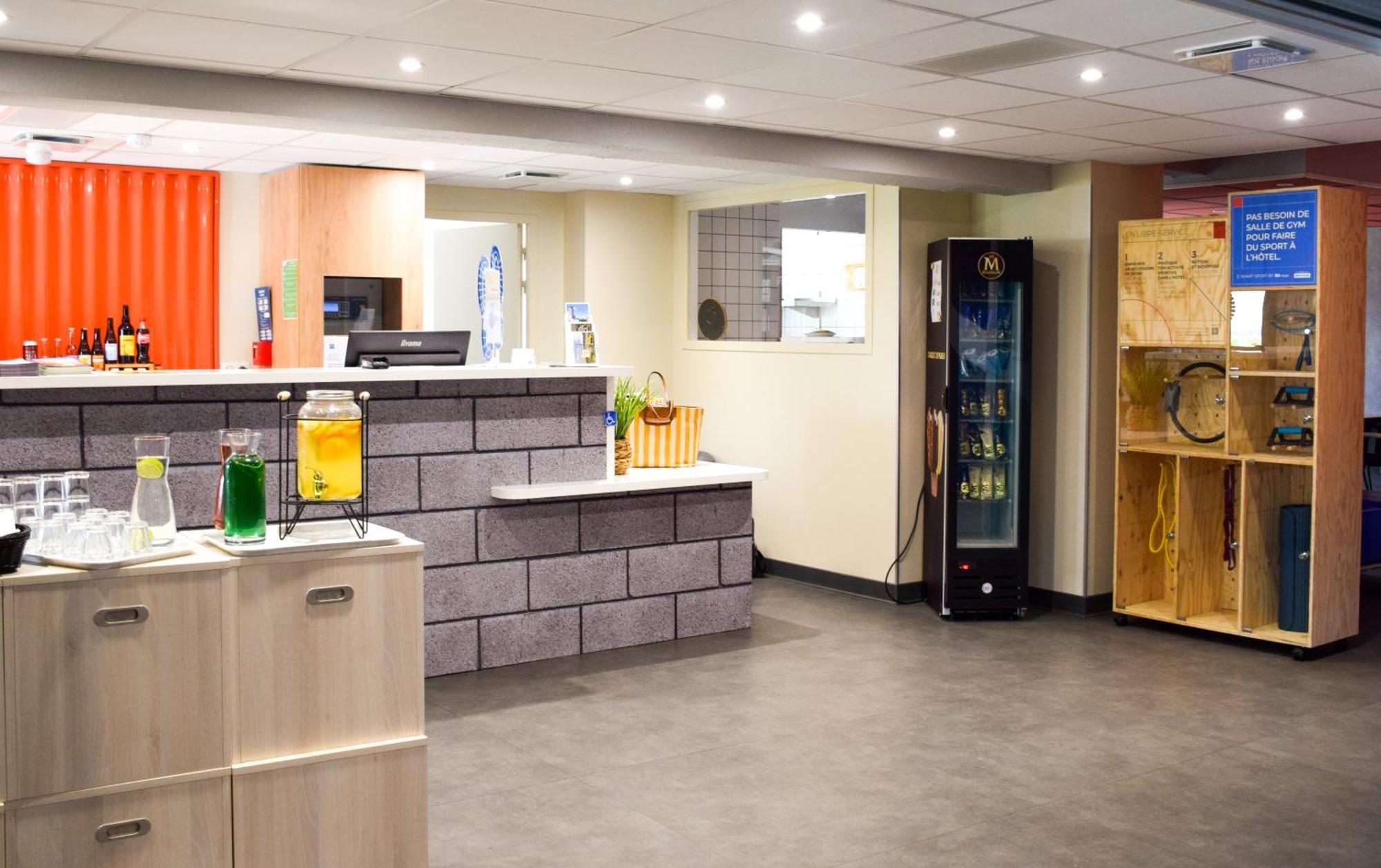 Ibis Budget Millau Viaduc Экстерьер фото